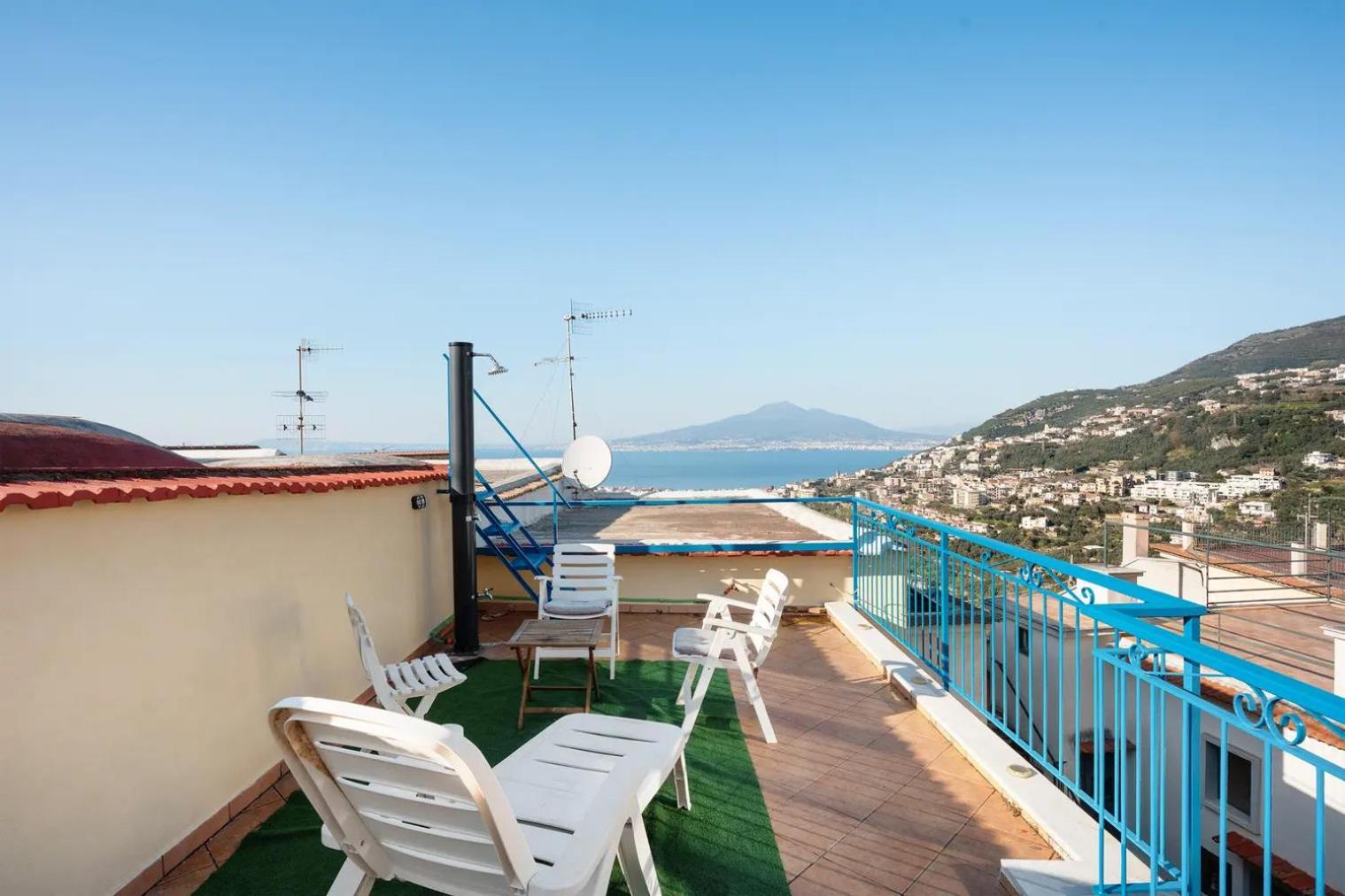 - Ida Apartment *